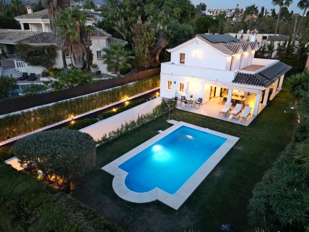 Villa Cisne – Nueva villa en Nueva Andalucia