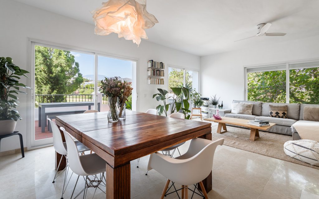 Spacious frontline golf townhouse in Las Encinas, La Quinta, Benahavís (SV)